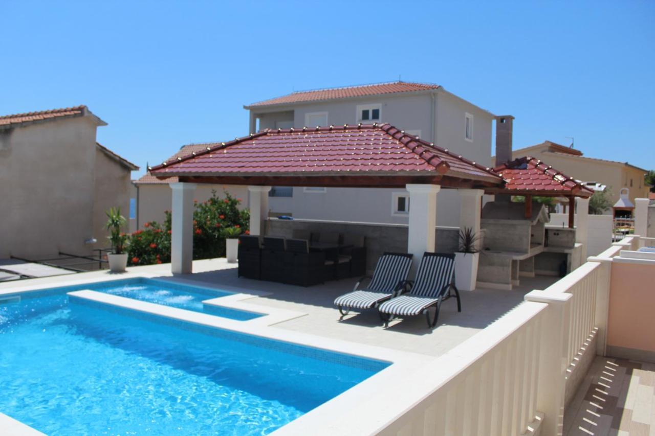 Villa Omazic Traù Esterno foto